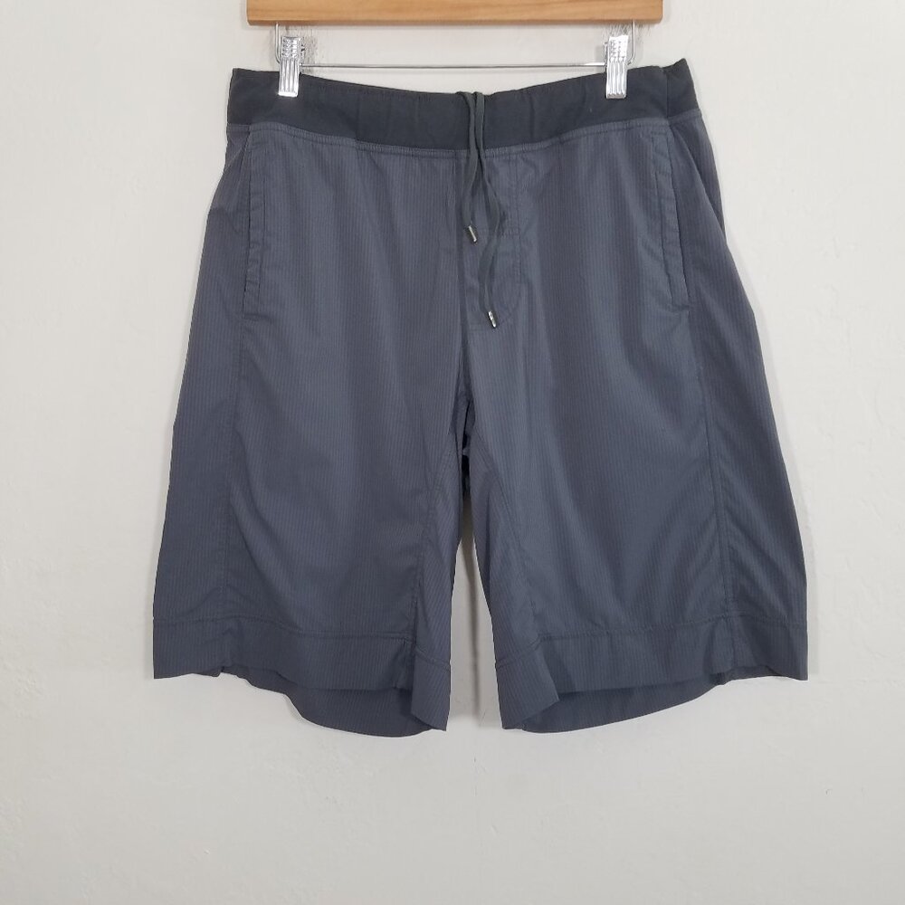 Lululemon Mens Shorts Gray Size M